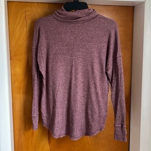American Eagle Mauve Turtleneck Sweater